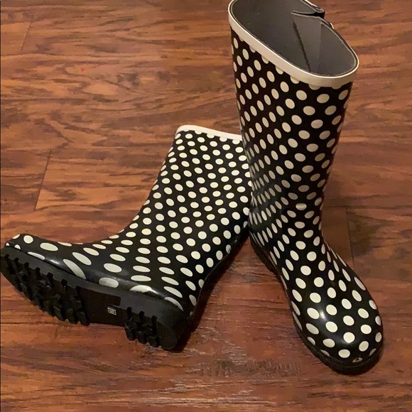 Nomad Footwear Shoes - NOMAD Black & White Polka Dot Rain Boots Nomad Footwear Shoes - NOMAD Black & White Polka Dot Rain Boots